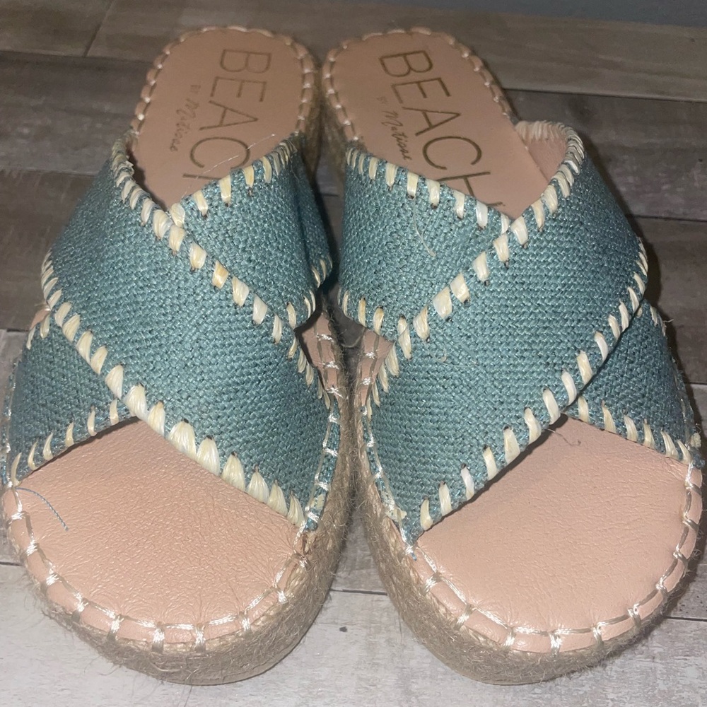 Platform sandals size 8